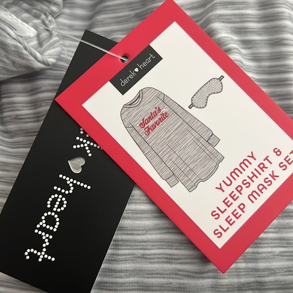 NWT Derek Heart: sleep shirt and eye mask sleep set - Picture 5 of 5
